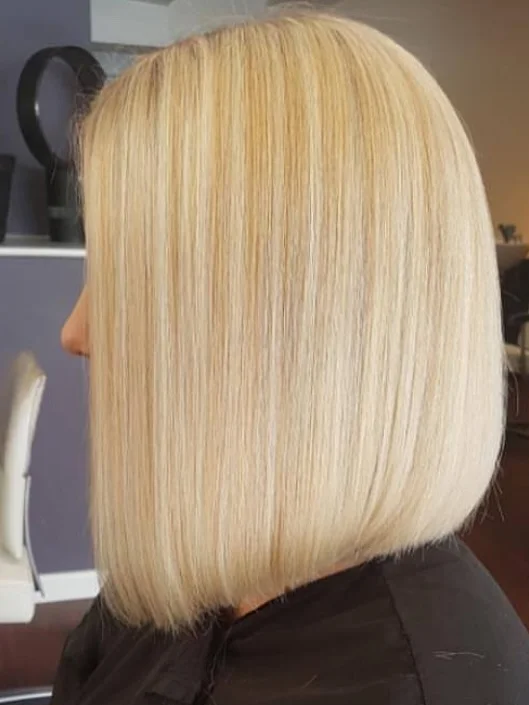 sleek summer collarbone cut 2026 Classic Blunt Blonde Collarbone Cut With Minimal Layers