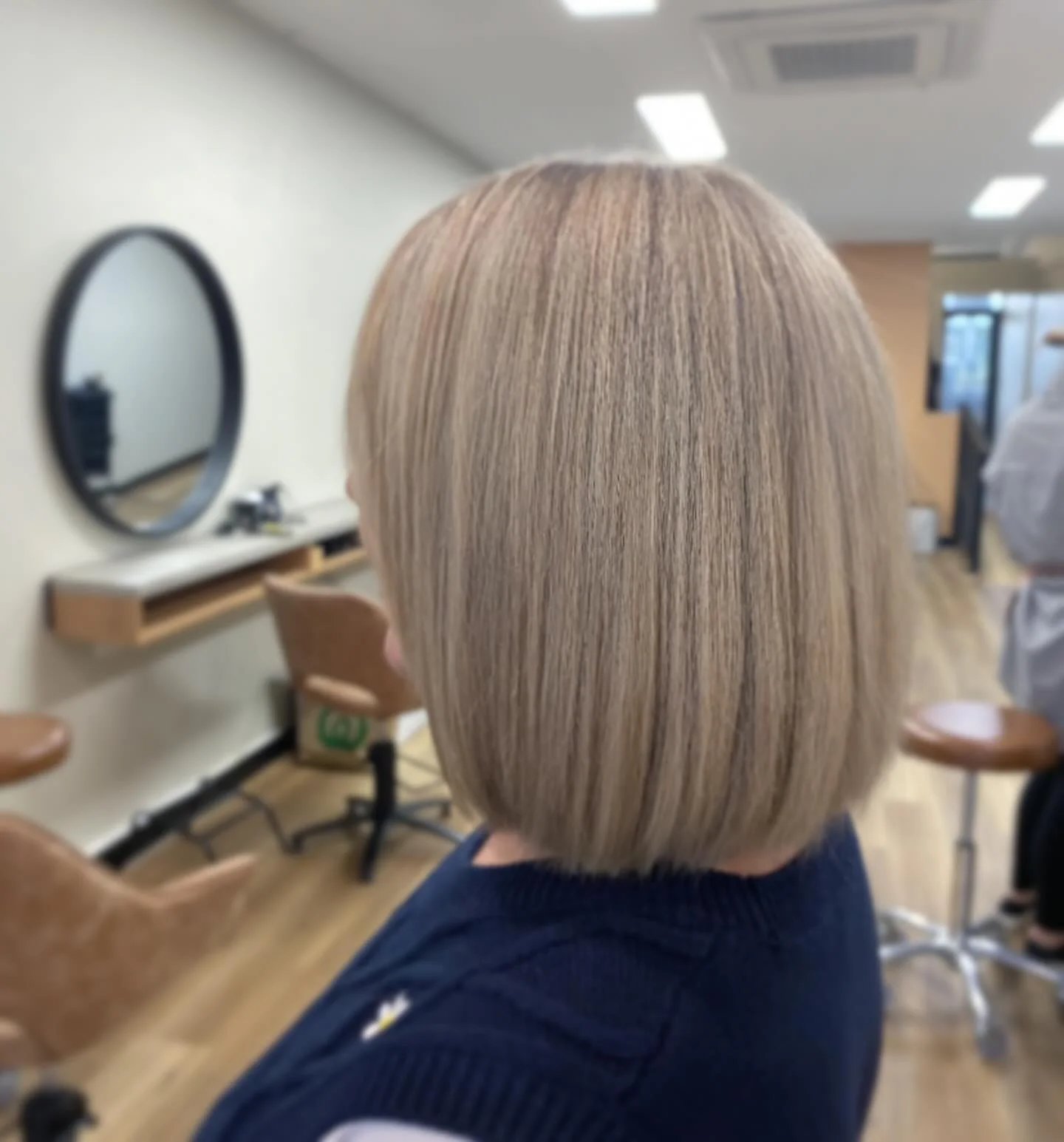 sleek summer collarbone cut 2026 Soft Creamy Blonde Precision With Full Body Ends