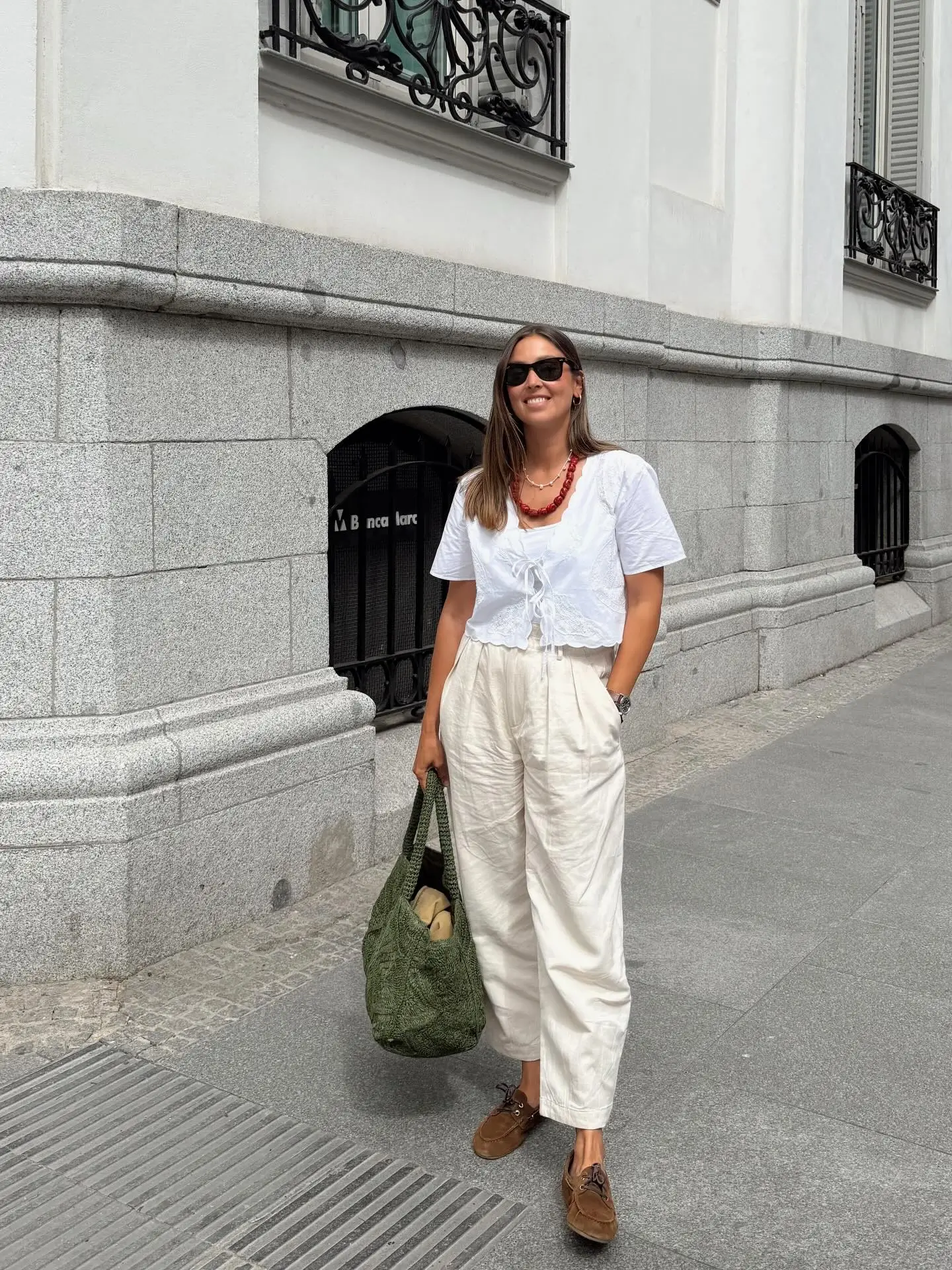 summer blouses for women 2026 Relaxed White Cotton Blouse With Effortless Everyday Ease