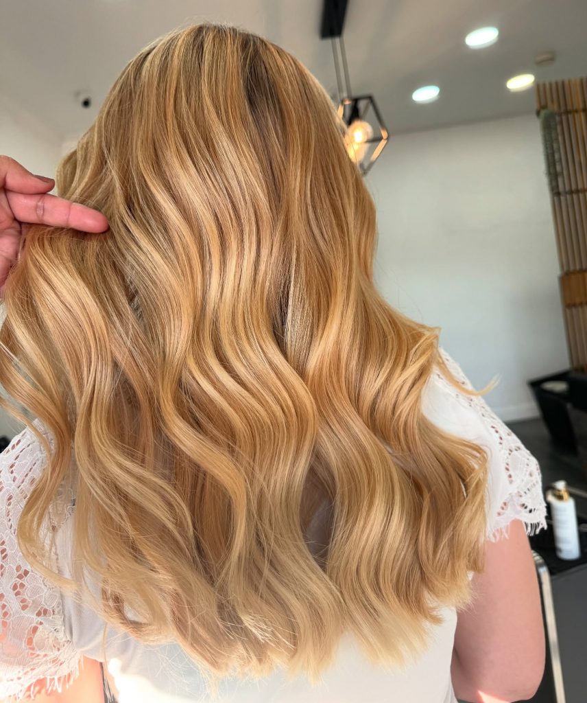 21 Lived-In Summer Honey Blonde Hair Color 2026 Ideas You’ll Want To Try