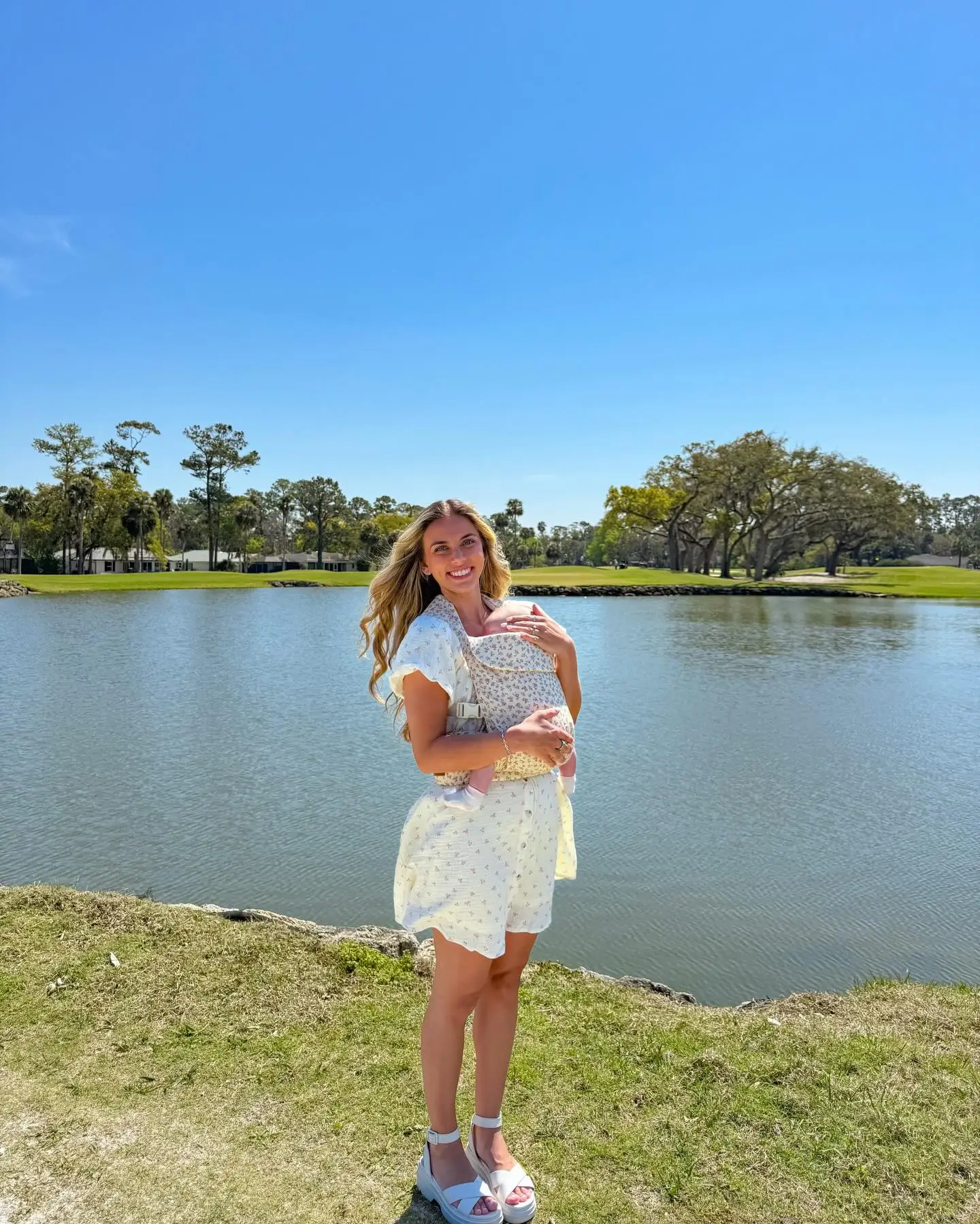 stylish mom outfits summer 2026 Lightweight Romance And Everyday Movement