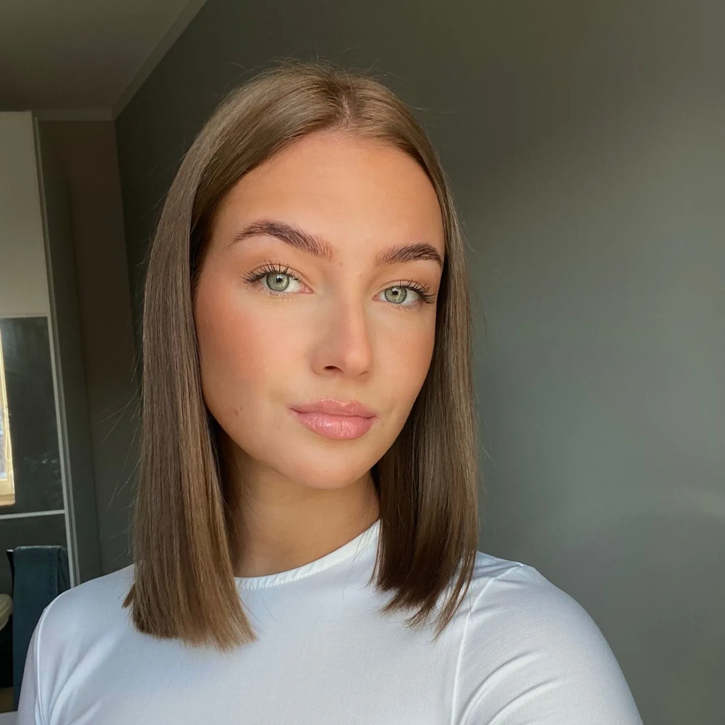 light summer hair color brunette Soft Neutral Brunette Bob With Clean Summer Finish