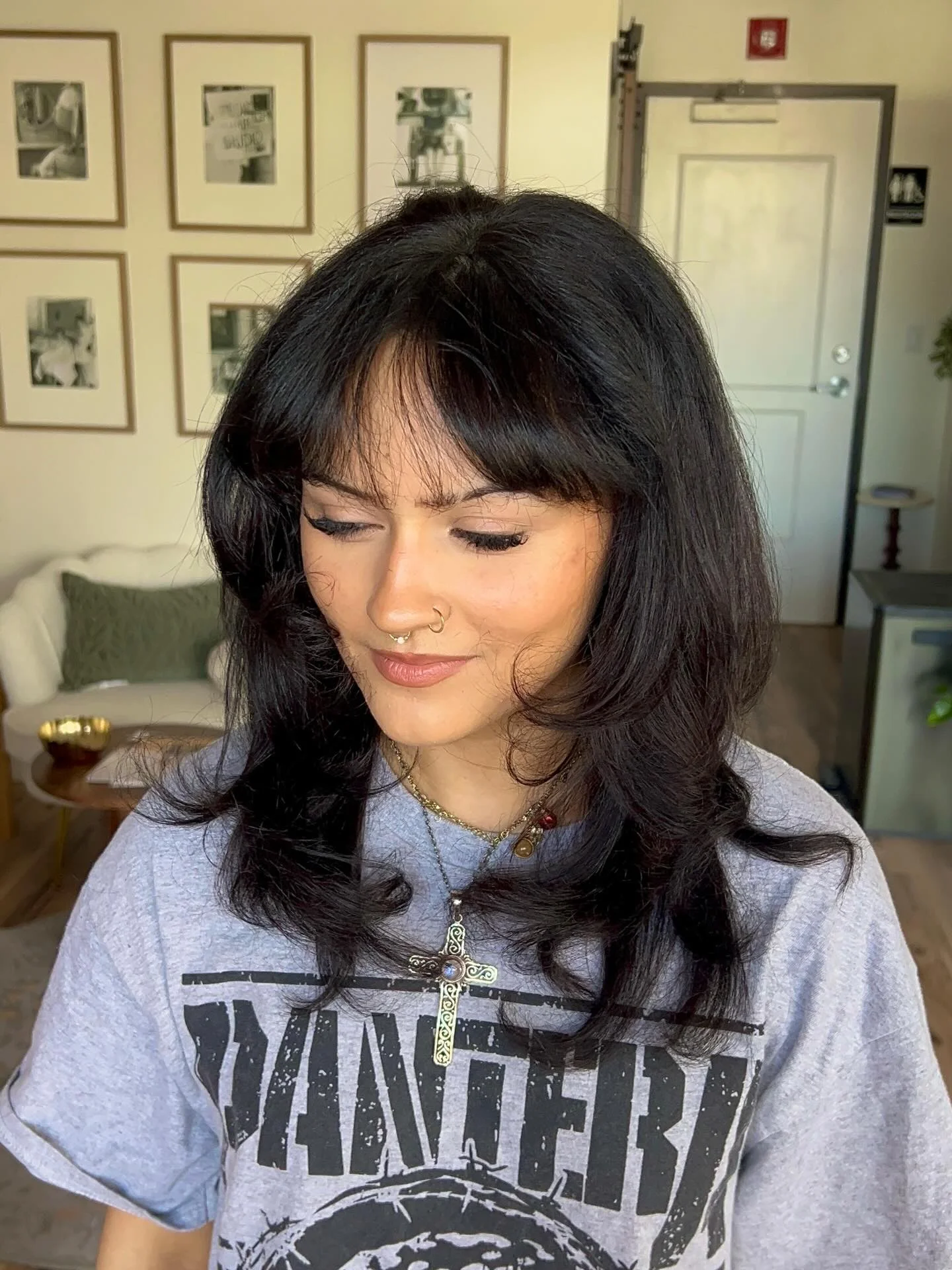 natural summer haircuts for women over 30 2026 Soft Feathered Layers With Curtain Bangs Energy