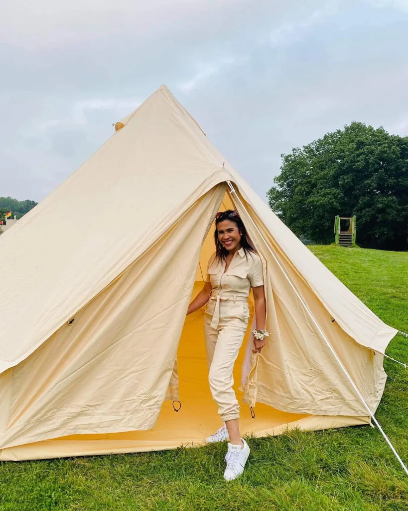 22 Summer Camping Outfits For Women 2026 - Cute, Casual And Outdoor Looks To Try