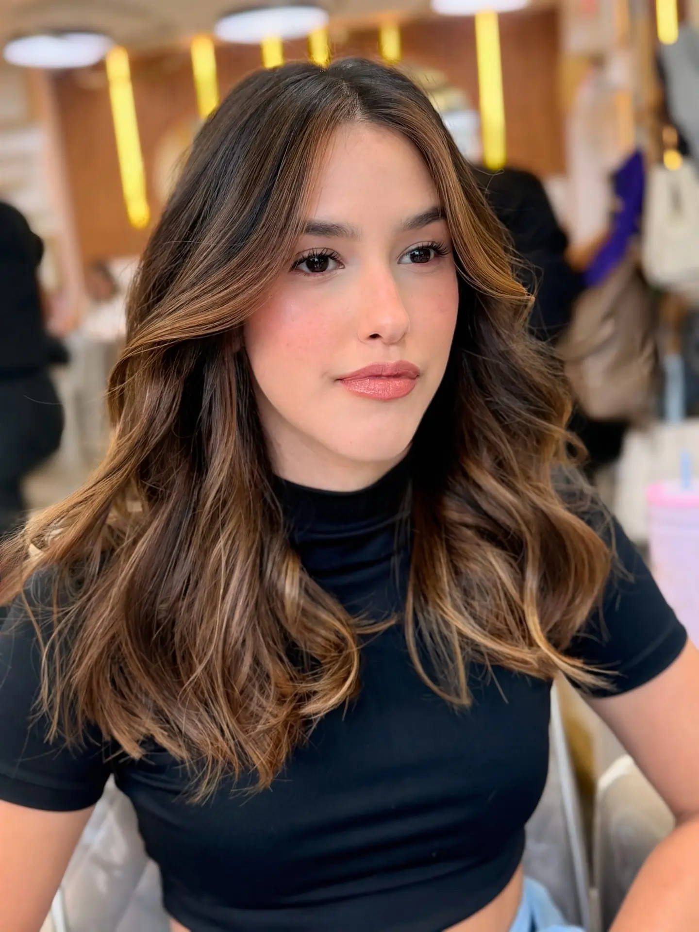 summer hair color ideas 2026 Soft Caramel Contour Lob With Face Framing Glow