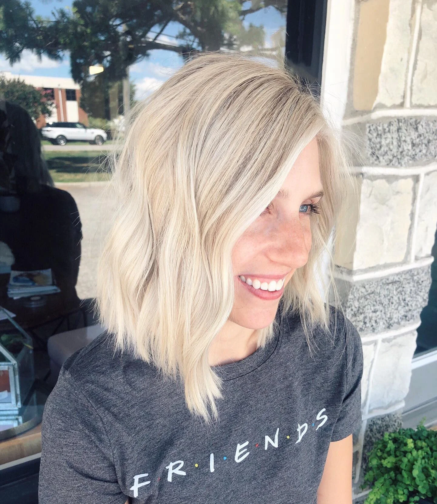 stylish summer lob haircut 2026 Soft Platinum Textured Lob With Natural Volume