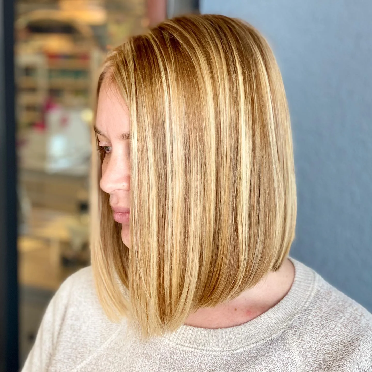 stylish summer lob haircut 2026 Classic Straight Honey Blonde Lob With Clean Edges