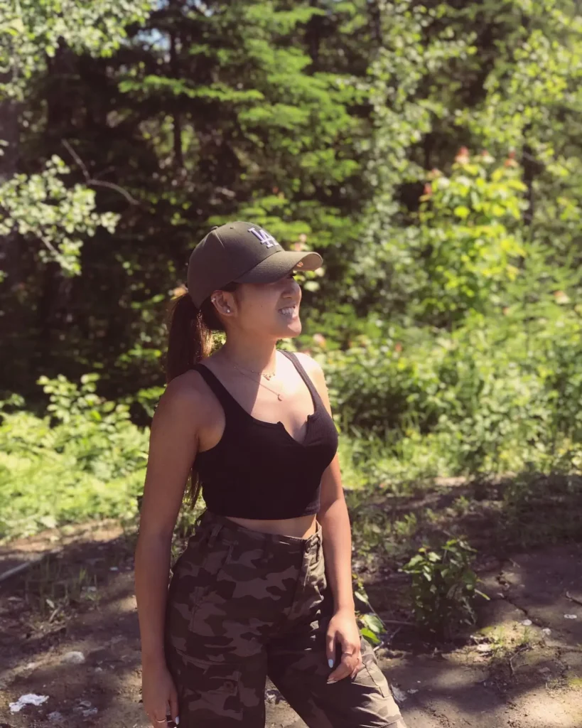22 Summer Camping Outfits For Women 2026 - Cute, Casual And Outdoor Looks To Try