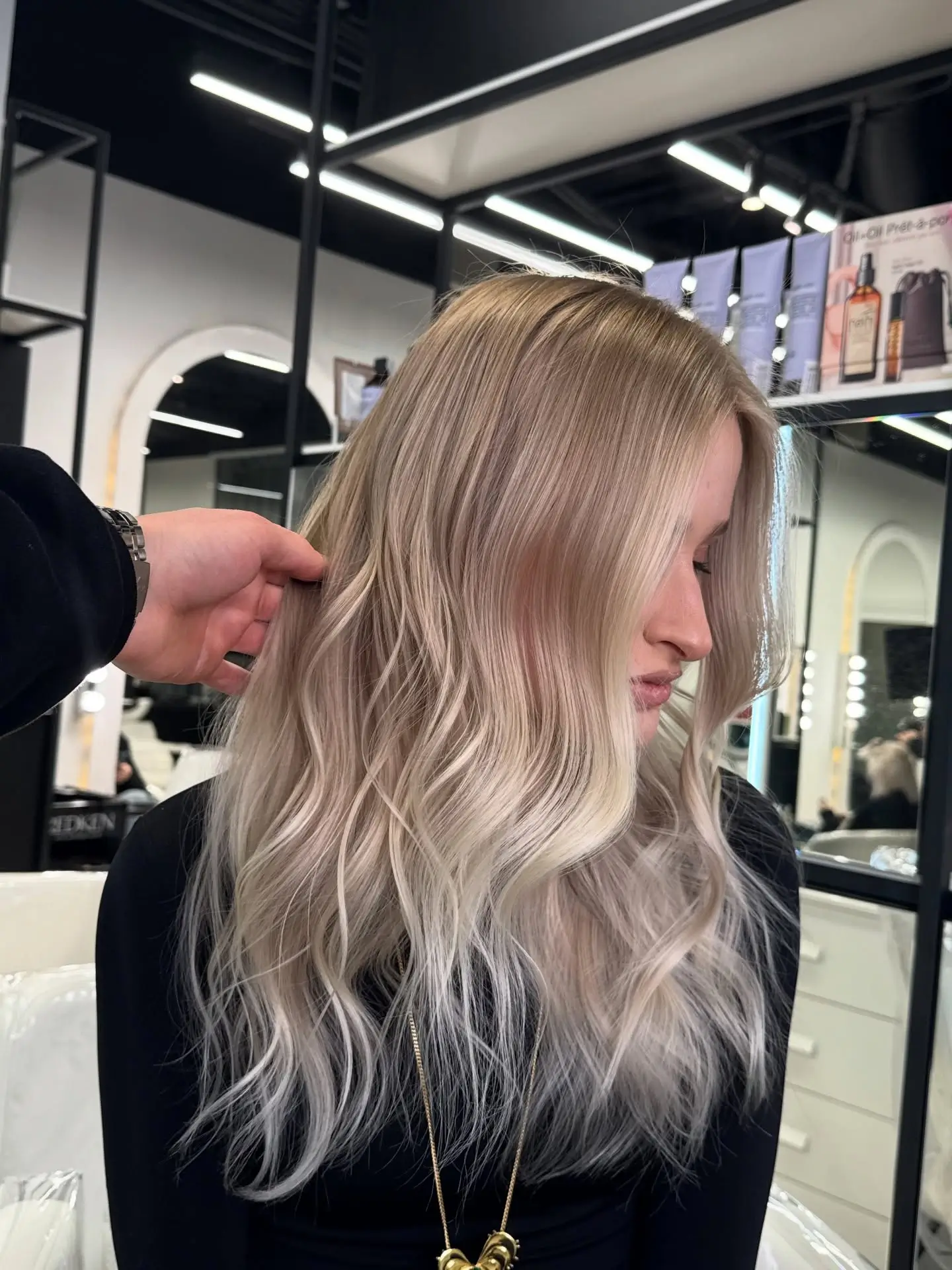 summer hair color ideas 2026 Icy Pearl Blonde With Shadowed Depth