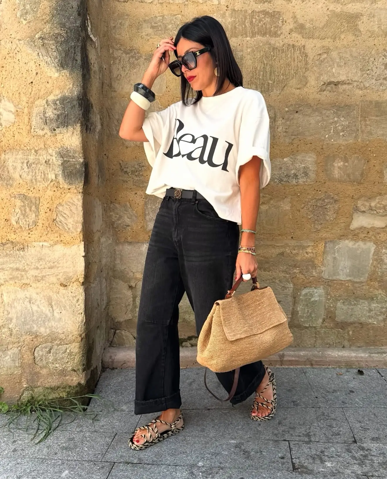 casual summer t-shirt outfit for women 2026 Relaxed White Tee And Black Jeans With Urban Edge