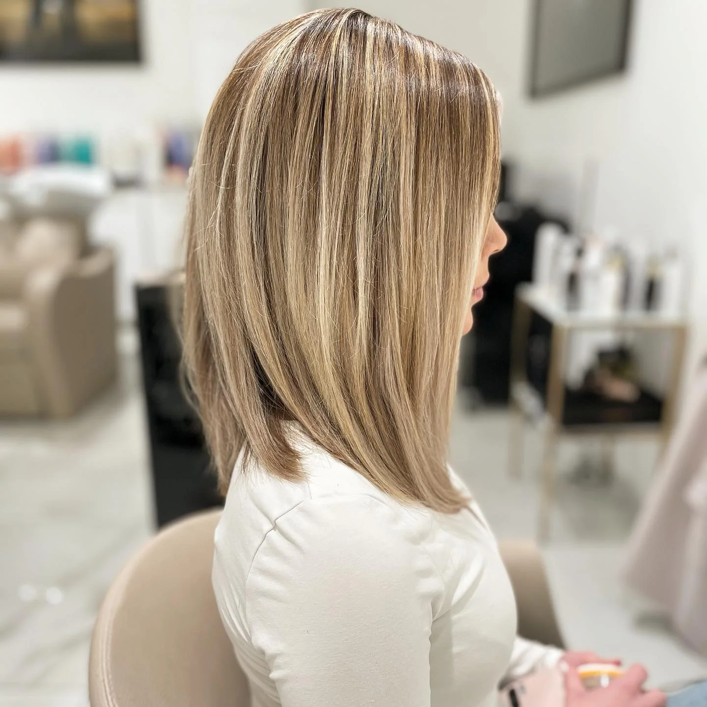 stylish summer lob haircut 2026 Layered Beige Blonde Lob With Subtle Volume