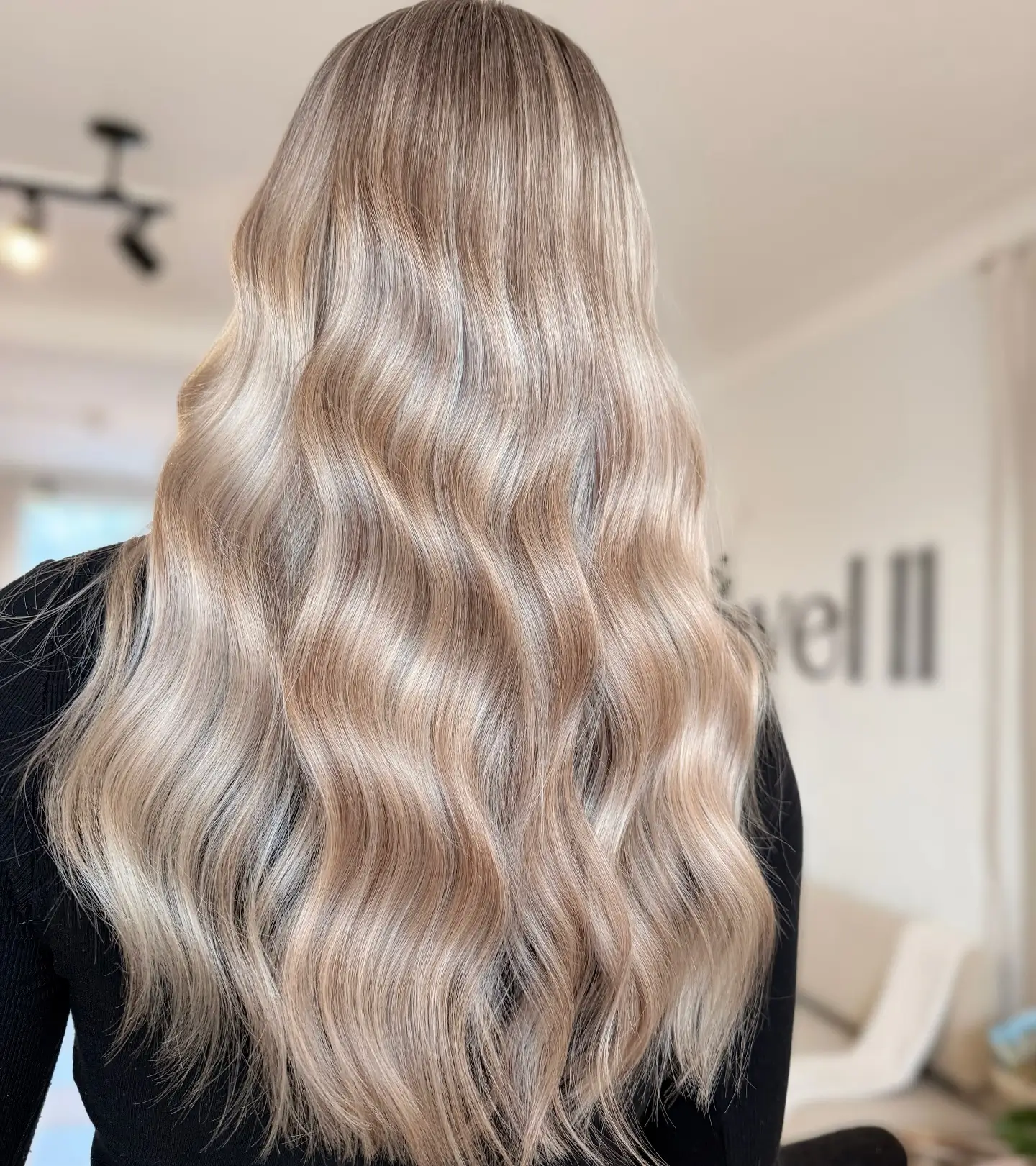 champagne summer blonde hair color 2026 Silky Champagne Blonde With Mirror Shine