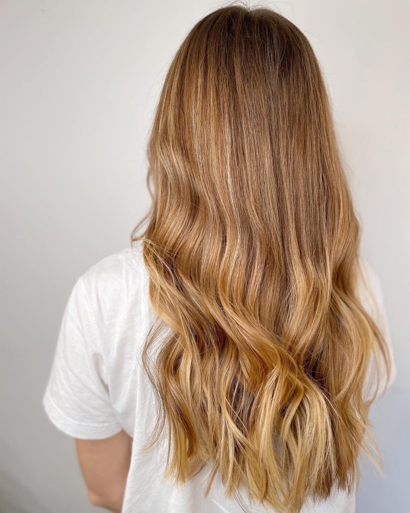 21 Lived-In Summer Honey Blonde Hair Color 2026 Ideas You’ll Want To Try