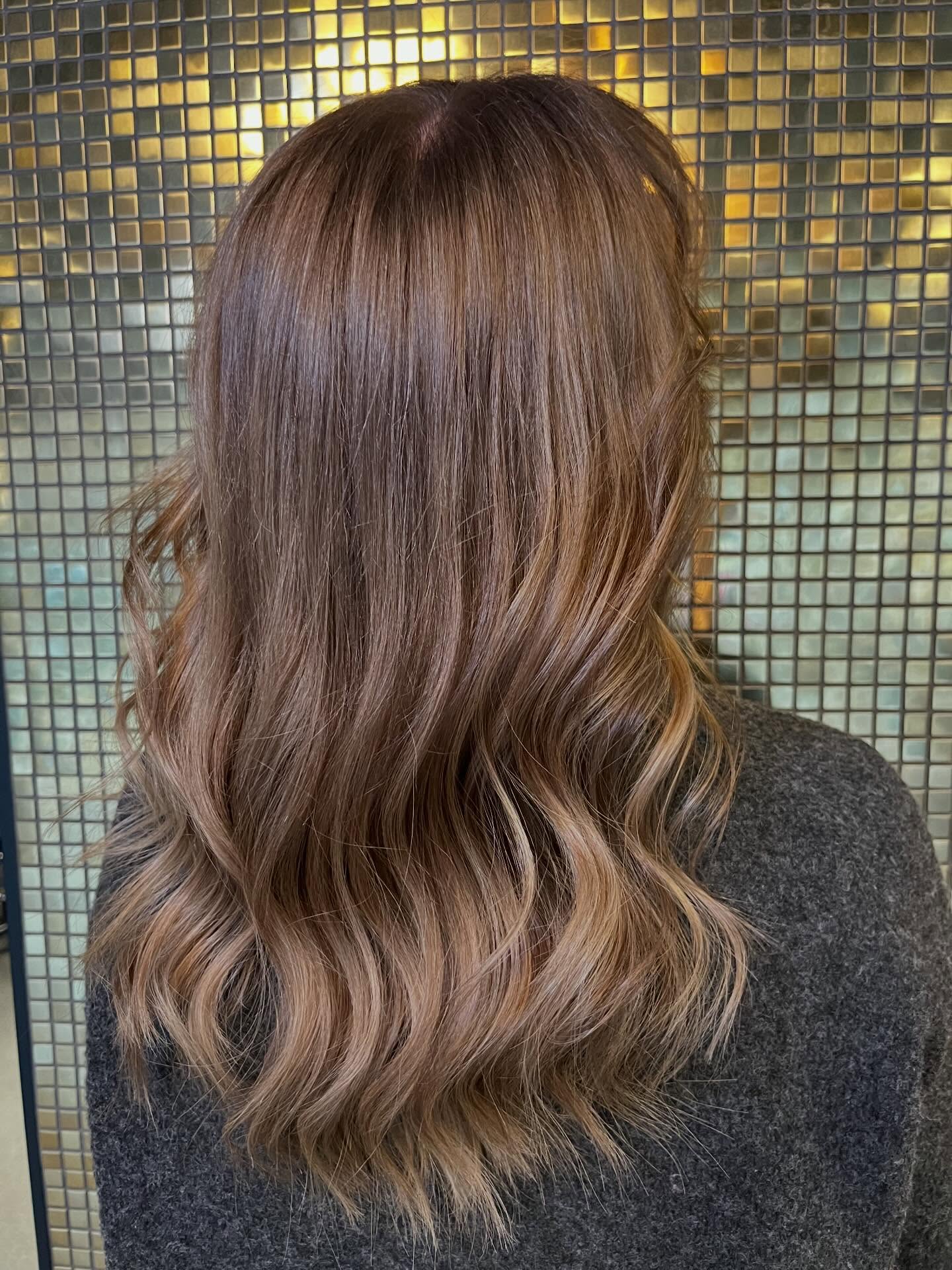 light summer hair color brunette Neutral Brunette With Glossy Beige Highlights