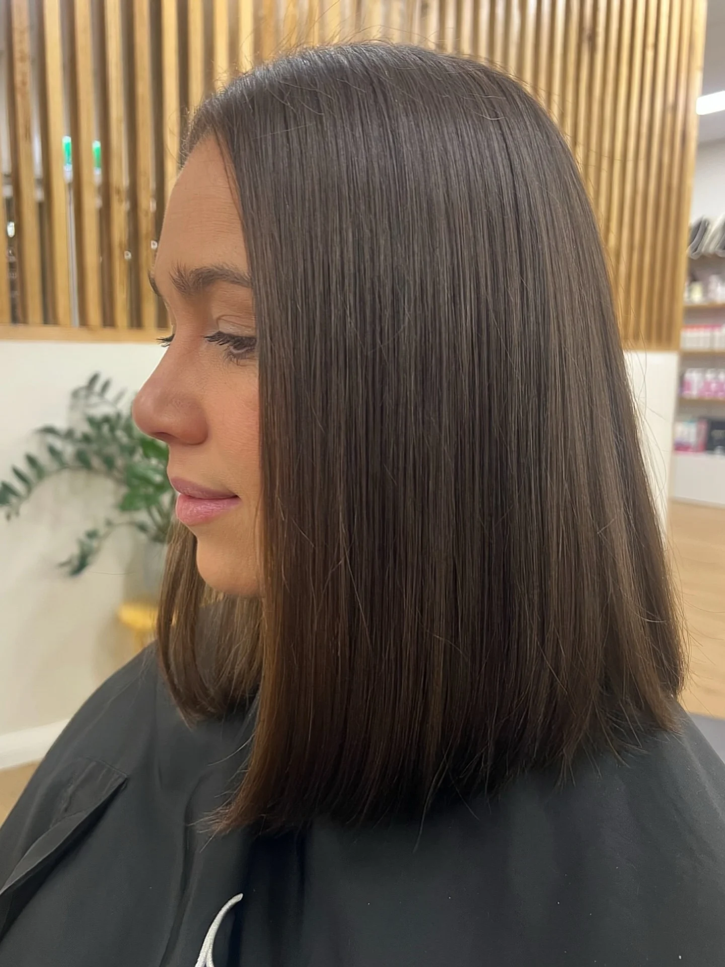 sleek summer collarbone cut 2026 Natural Brunette Collarbone Cut With Soft Layers