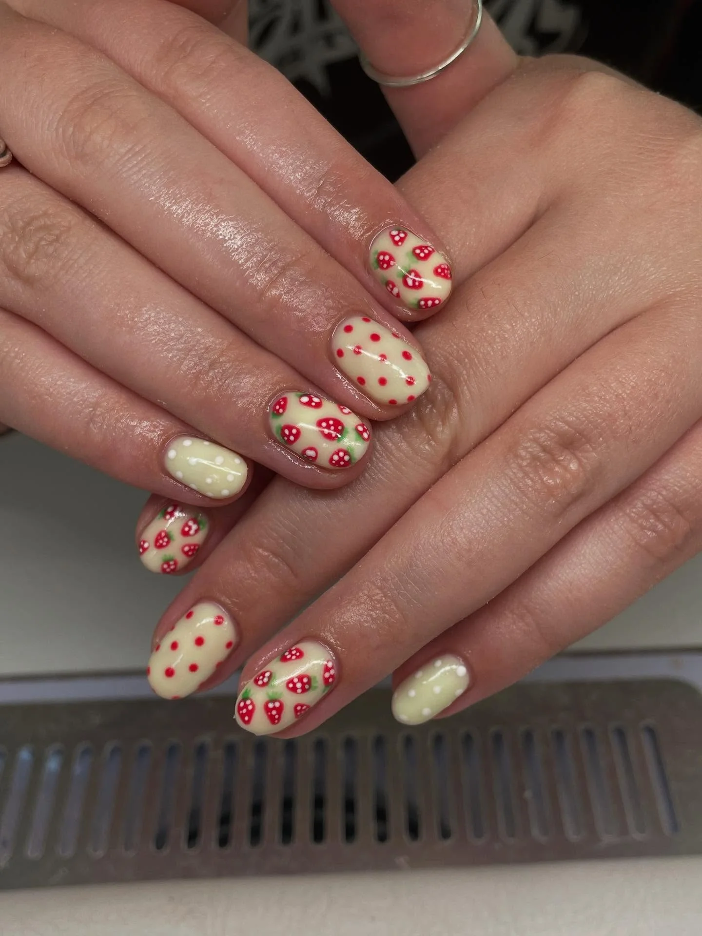 summer nails design 2026 Vintage Strawberry Cream Nails