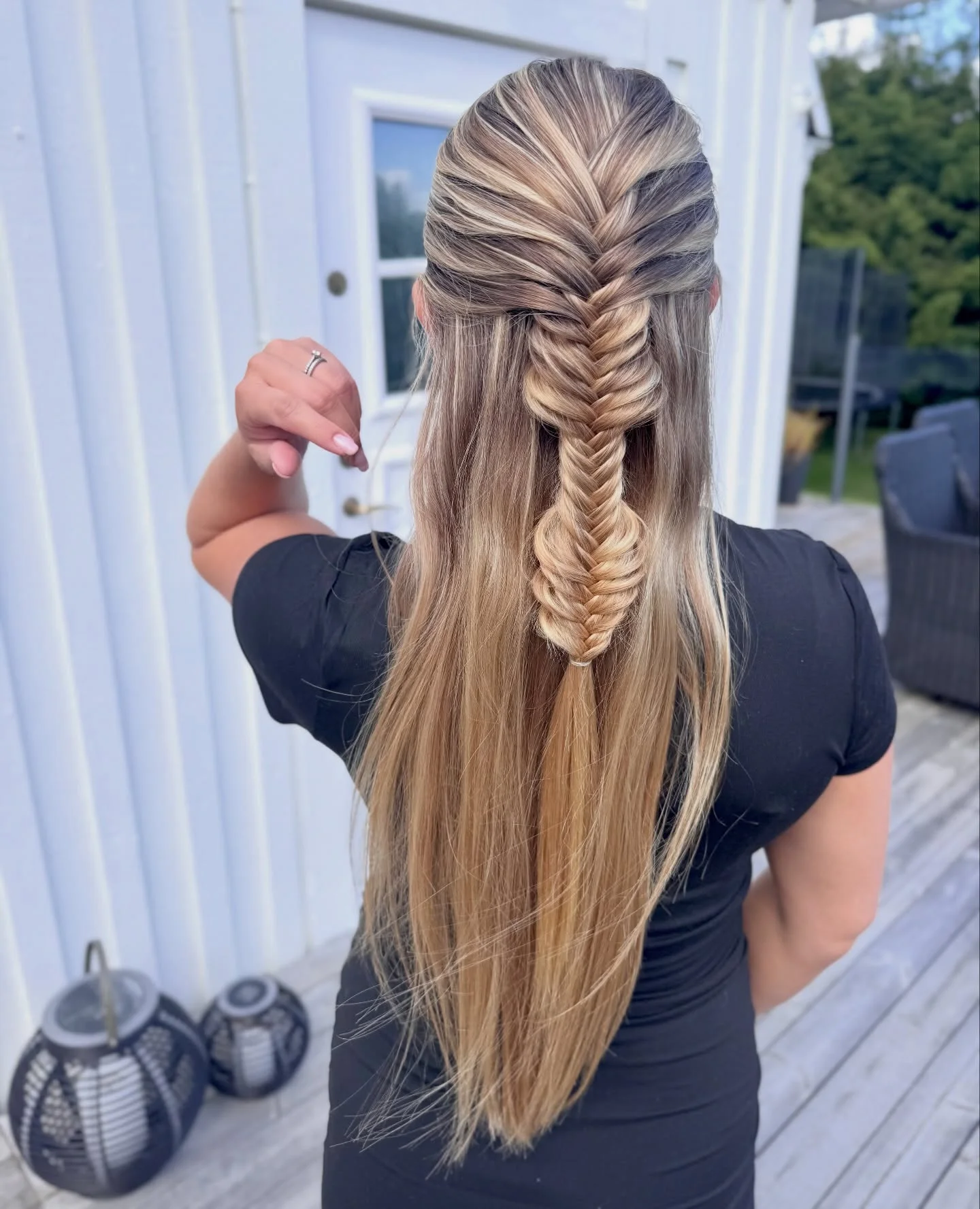 natural summer braids hairstyle 2026 Half-Up Fishtail Braid With Soft Blonde Dimension