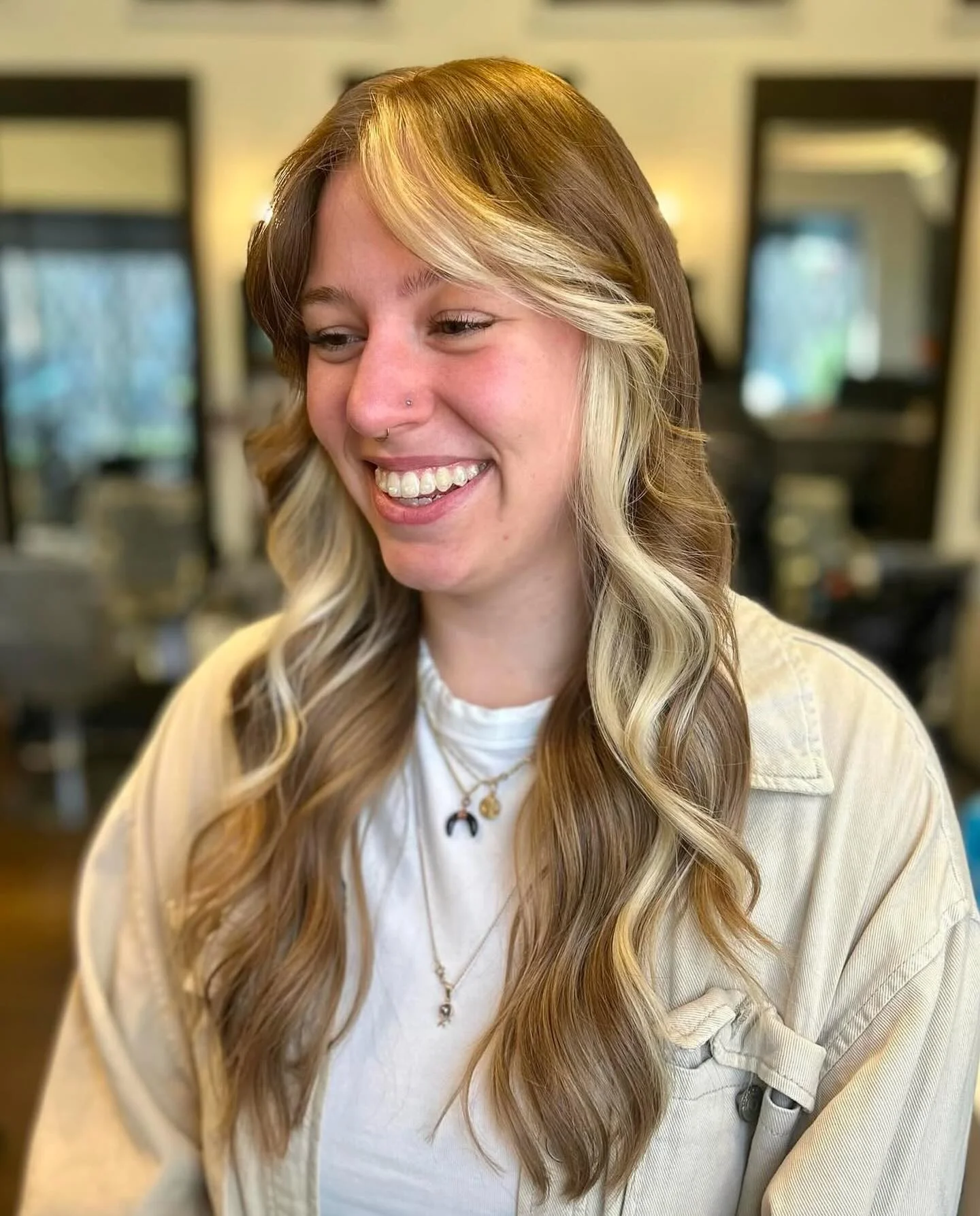 platinum summer money piece hair color 2026 Golden Mushroom Brunette With Airy Platinum Bangs