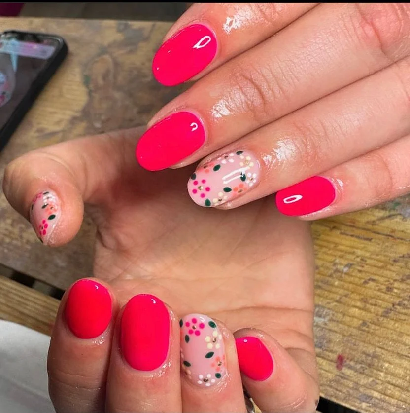 summer vibrant nails 2026 Hot Pink Gloss Nails With Delicate Confetti Florals