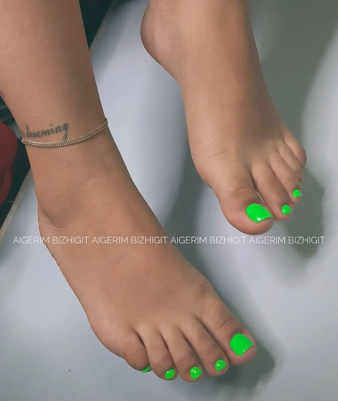 summer toe nails colors 2026 Neon Lime Green Shades That Scream Poolside Summer