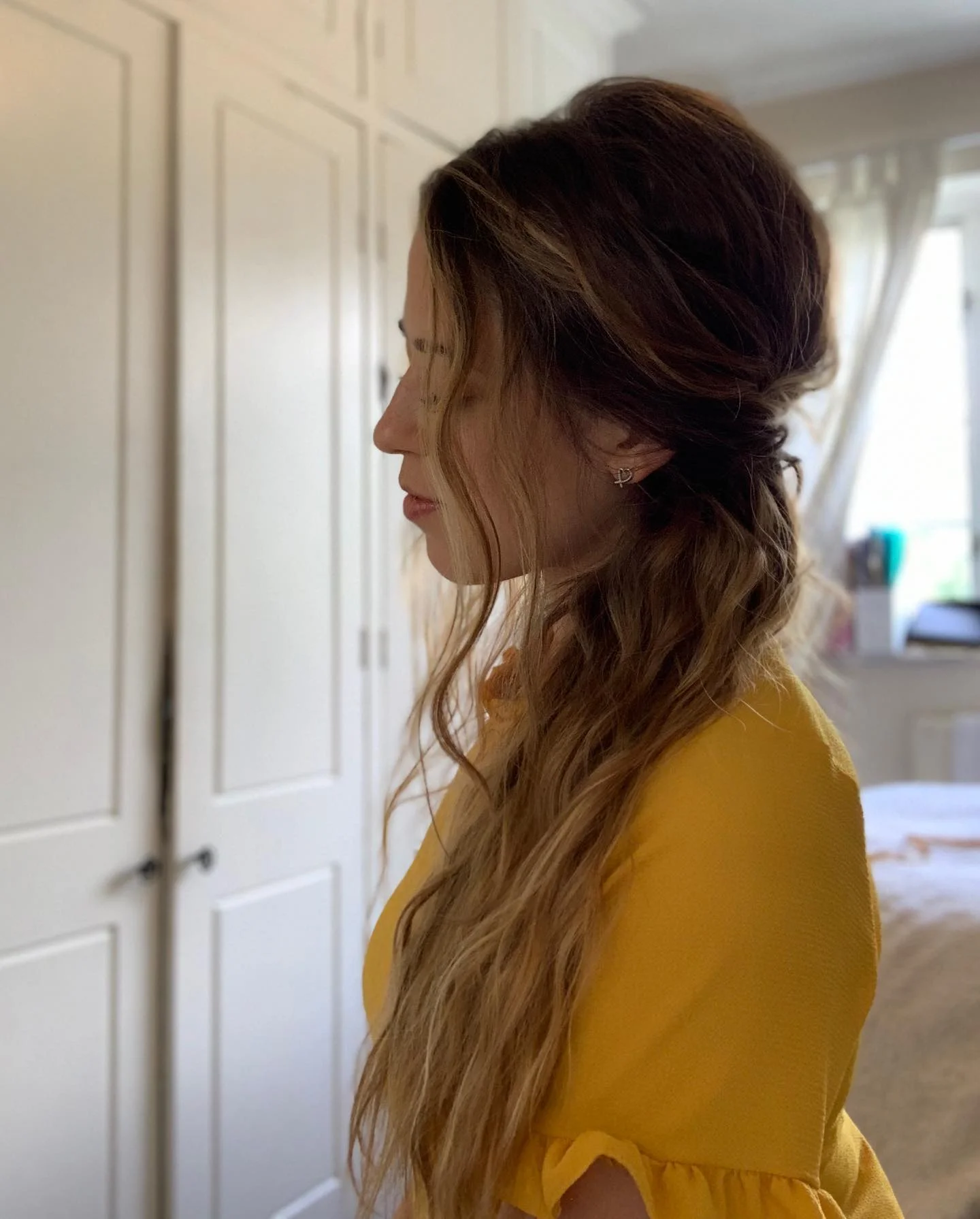 minimal summer easy hairstyle 2026 Loose Half-Up Waves For Golden Hour Evenings