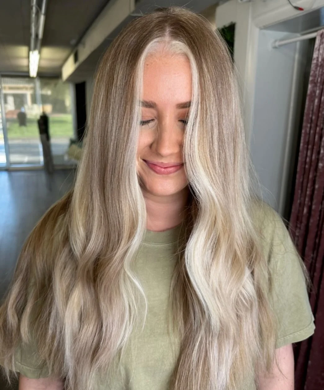 platinum summer money piece hair color 2026 Ice Platinum Front Panels With Soft Scandinavian Blonde Lengths
