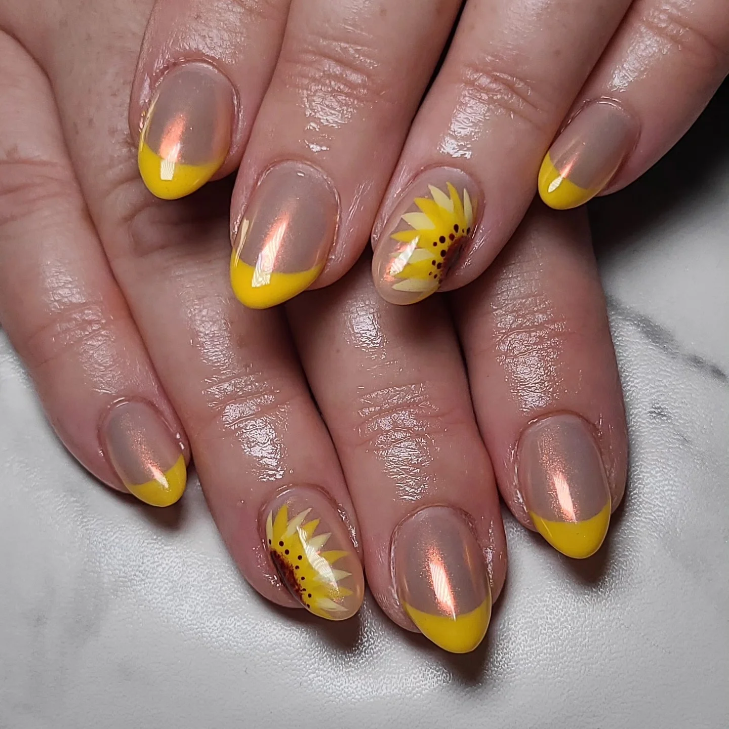 summer nail inspo 2026 Sunny Sunflower Tips For Late Summer Golden Hour