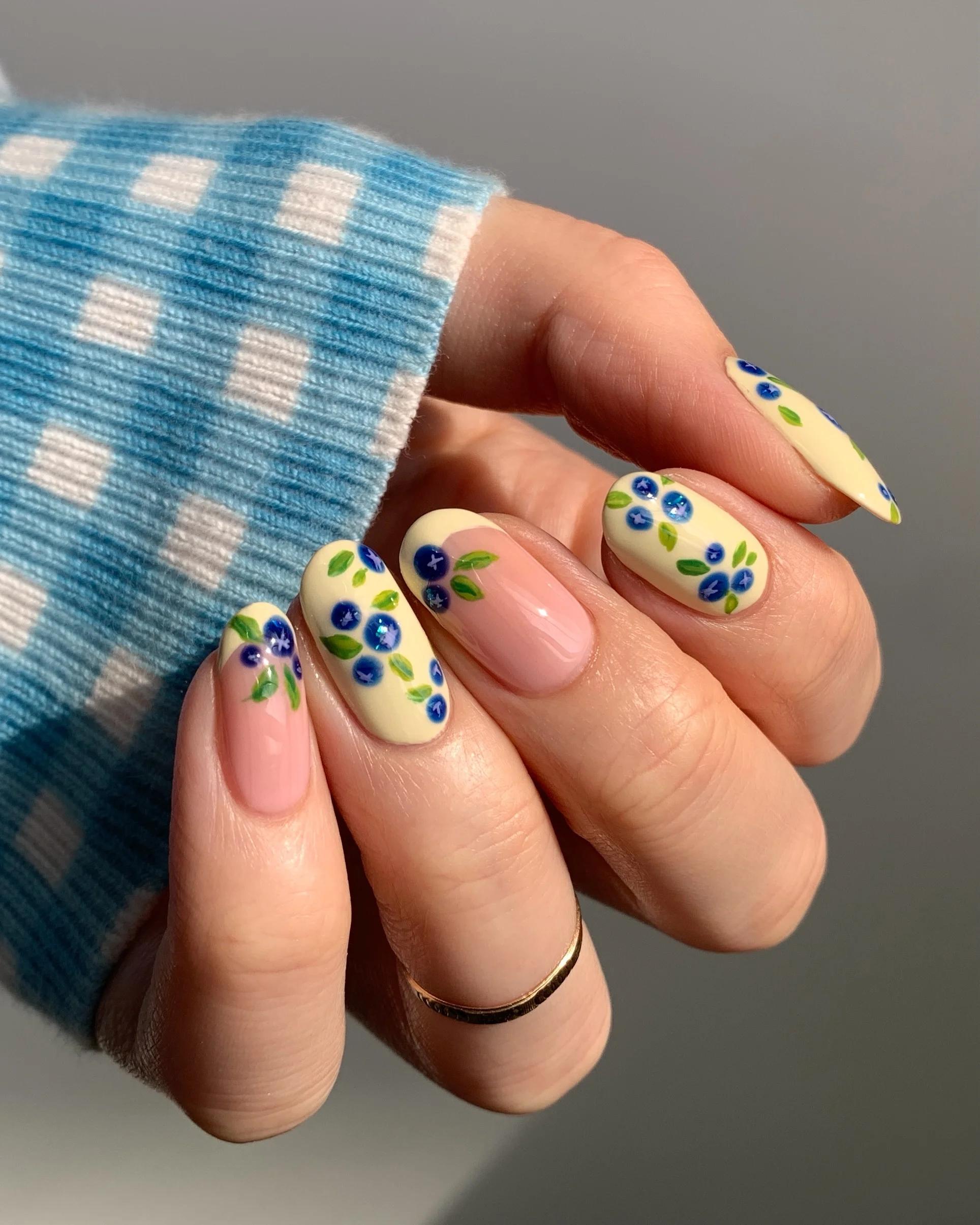 summer nail art 2026 Blueberry Milk Minimalist Floral Nails