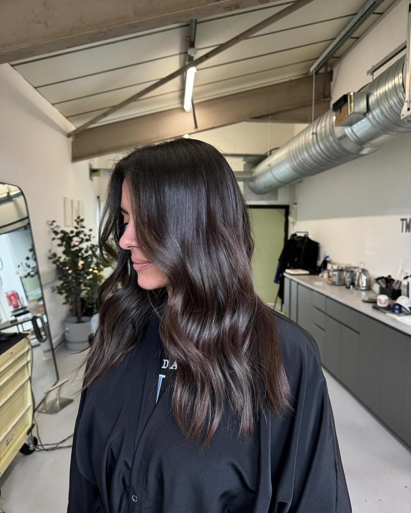 modern summer espresso brunette hair color 2026 Cool Espresso Brunette With Silky Minimal Waves