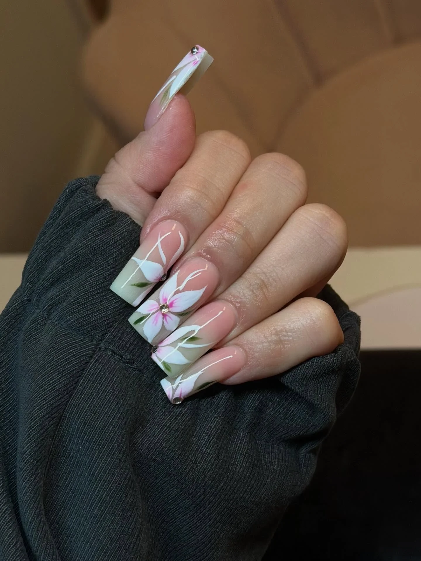 summer acrylic nails 2026 Soft Botanical Acrylic Nails With White Petal Detailing