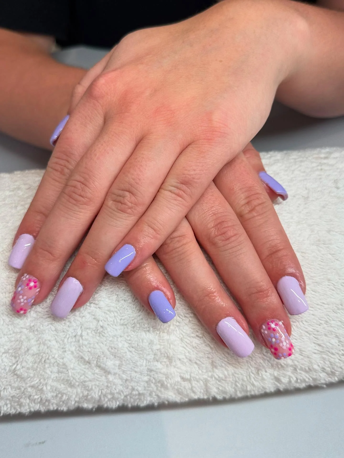 trendy summer nails 2026 Lavender Candy Nails With Soft Confetti Accents