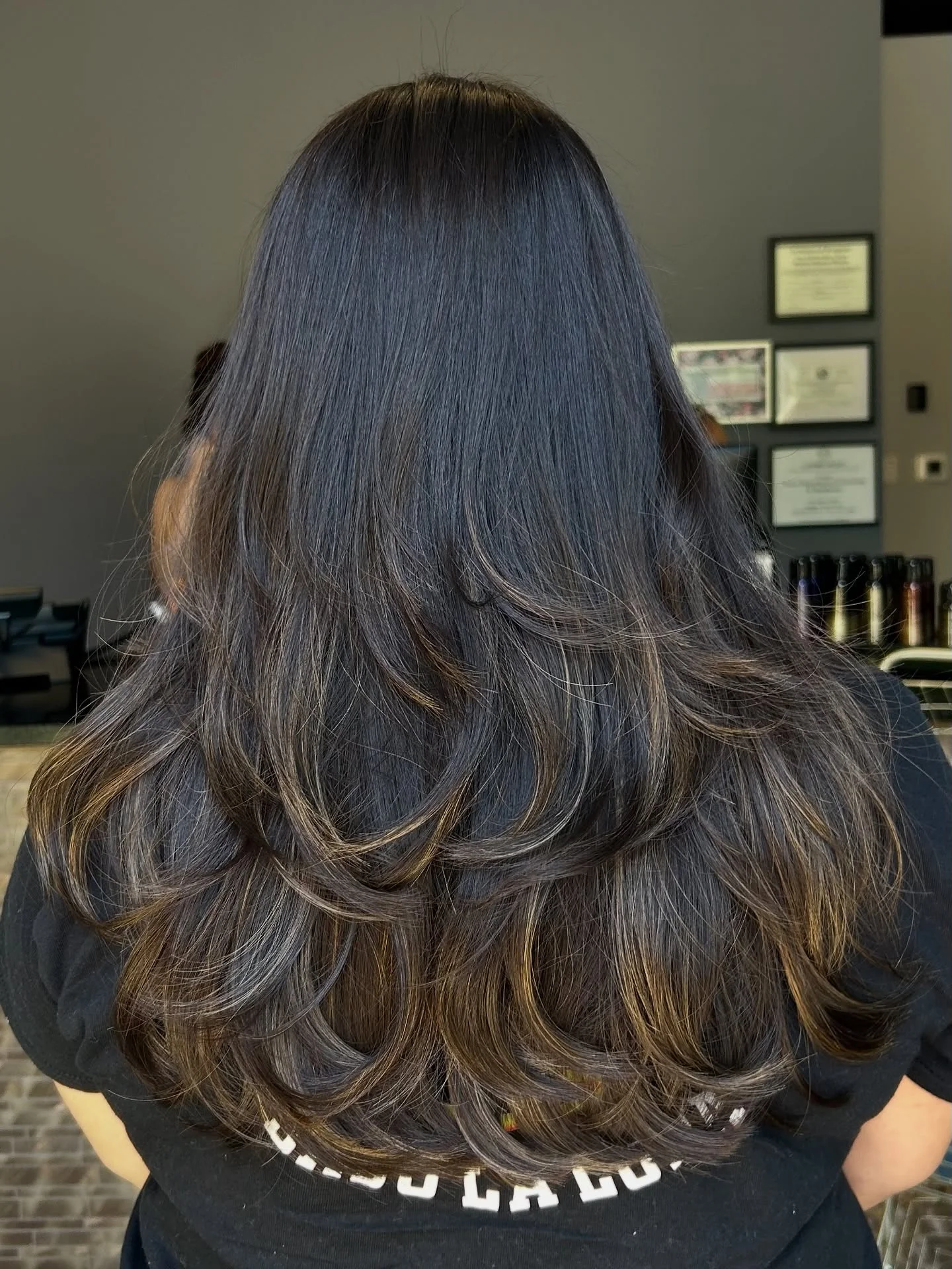 salon summer haircuts for plus size women 2026 Long Layered Brunette With Feathered Ends