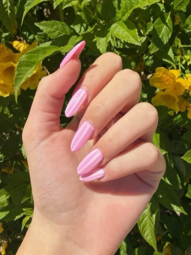 June Nails Ideas 2026 - Summer Trends 2026 Glossy Pink Chrome Almond Nails For A Soft Glam Summer
