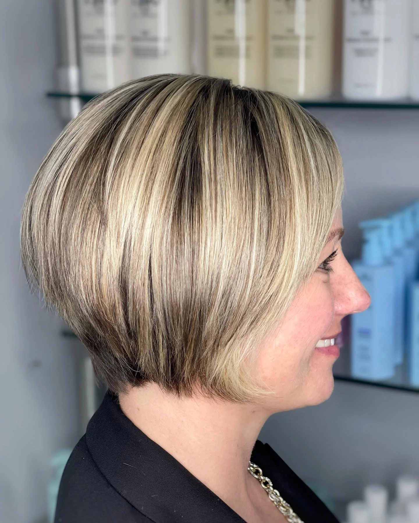 summer short haircuts 2026 Soft Layered Bob With Natural Dimension