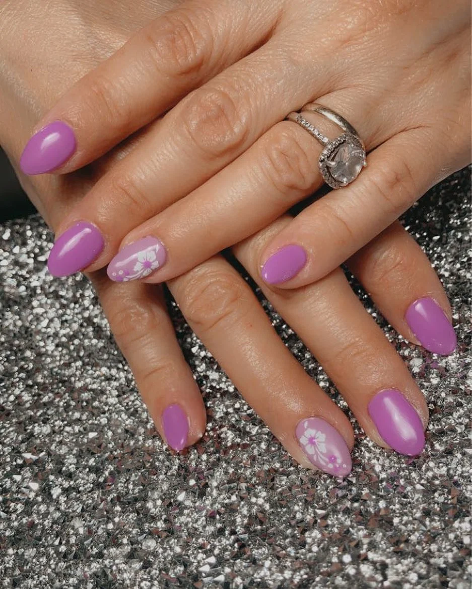 pink summer nails 2026 Lavender Gloss With Soft Floral Details