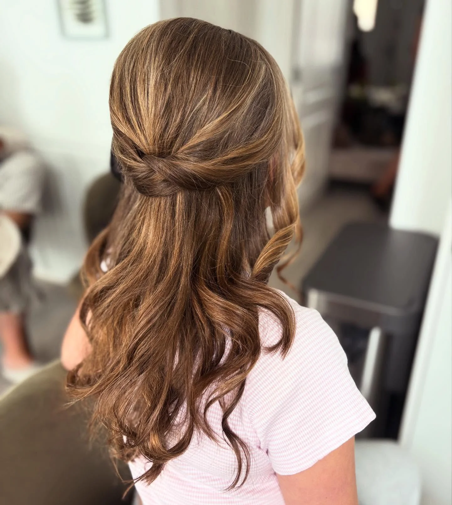 summer hairstyles ideas 2026 Soft Twisted Half-Up Waves For Golden Summer Nights