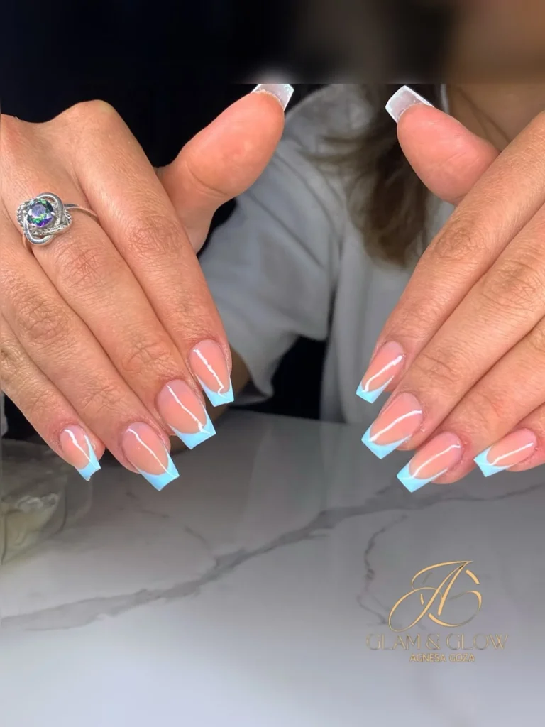 22 Summer French Tip Nails 2026 - Bright, Cute & Trendy Manicure Ideas