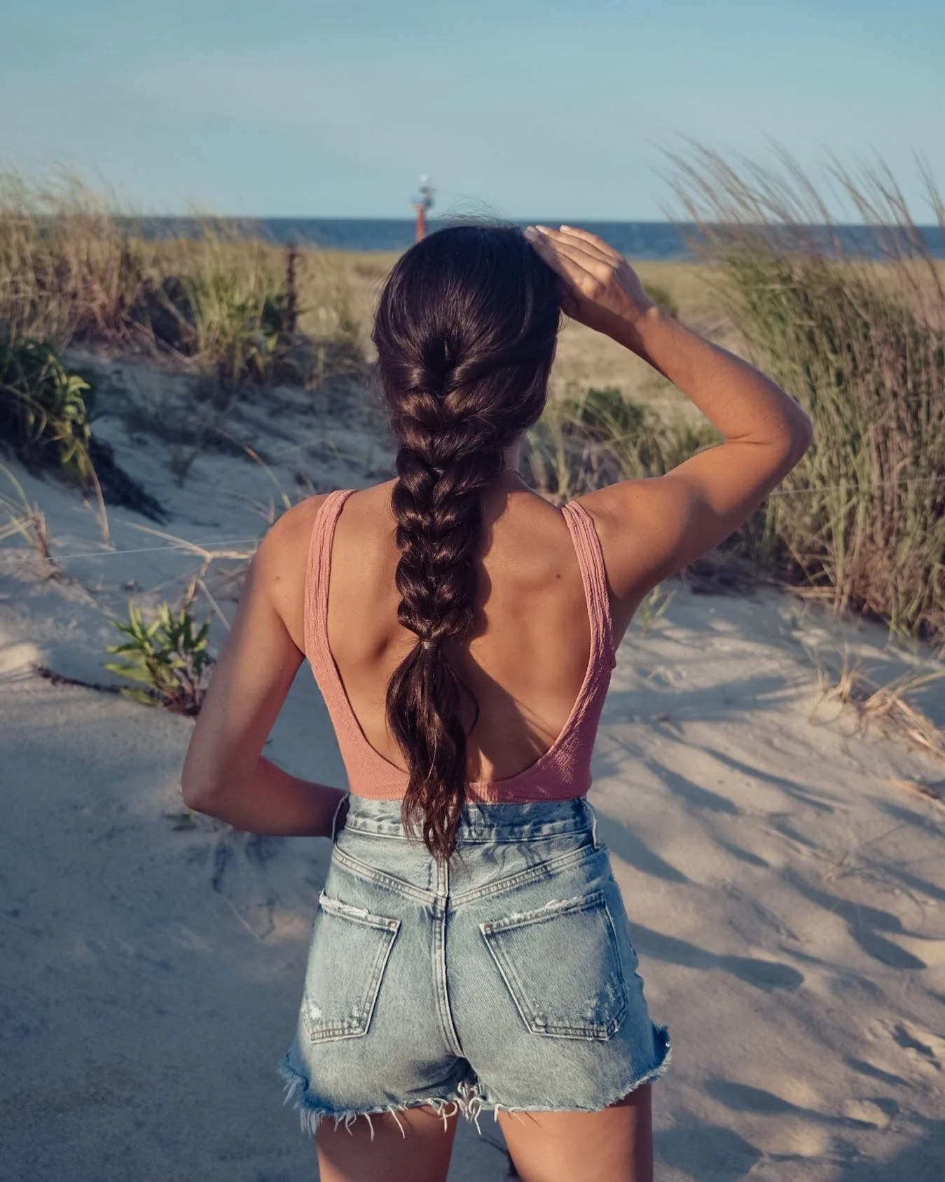 minimal summer easy hairstyle 2026 Relaxed Beachside Statement Braid