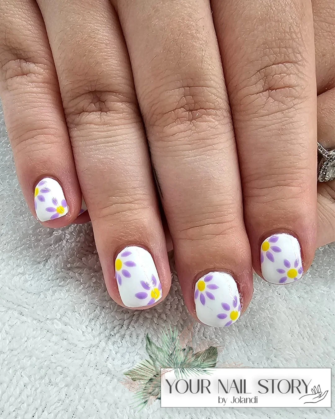 short gel nails summer 2026 Lavender Daisy Nails That Feel Straight Out Of A Pinterest Summer Board