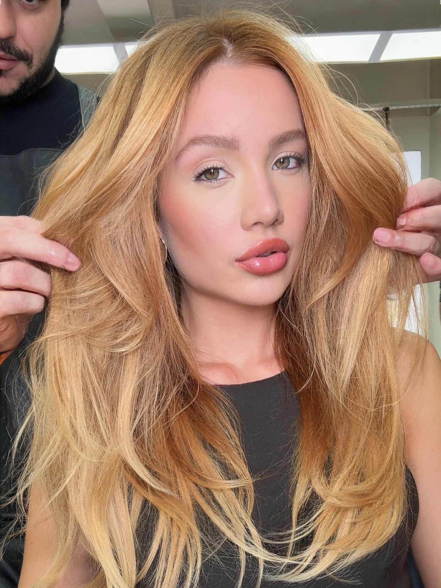 lived-in summer strawberry blonde hair color 2026 Voluminous Rose Gold Strawberry Layers