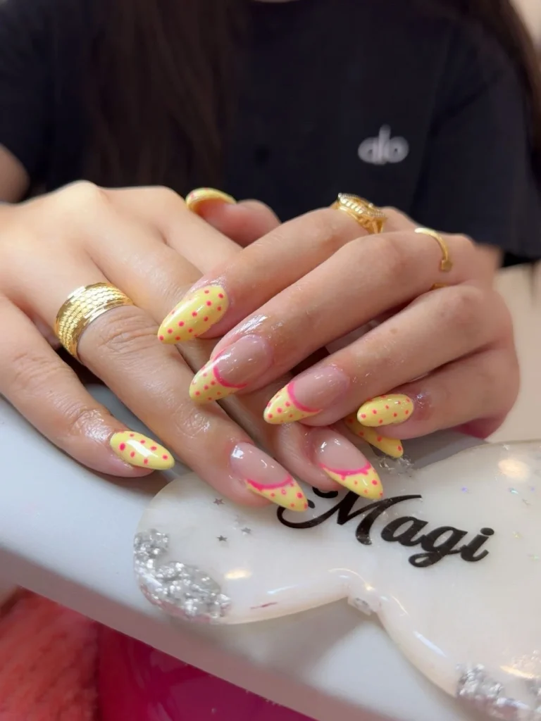 22 Summer French Tip Nails 2026 - Bright, Cute & Trendy Manicure Ideas