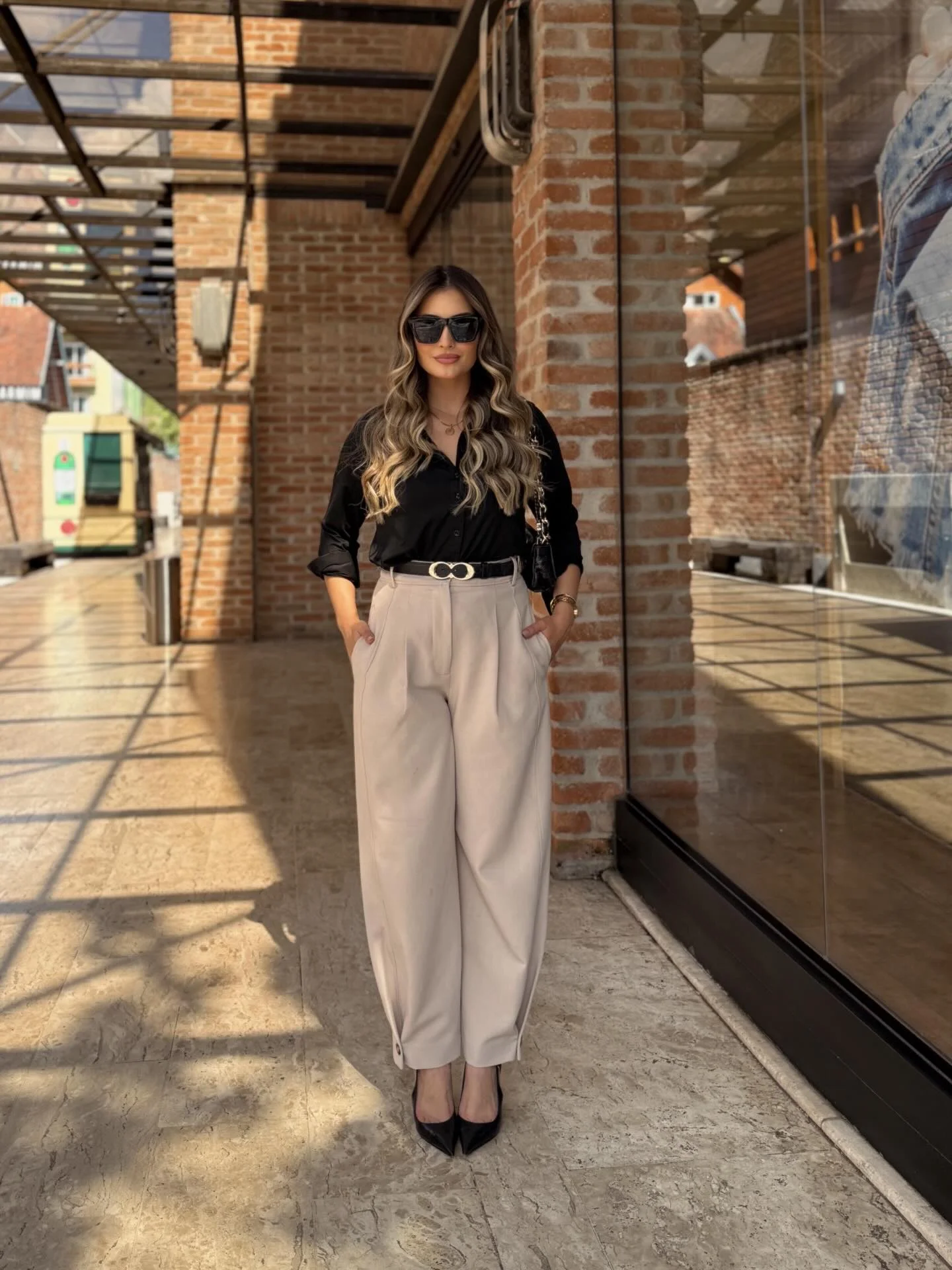 fall work outfits 2026 Classic Black And Cream Office Chic
