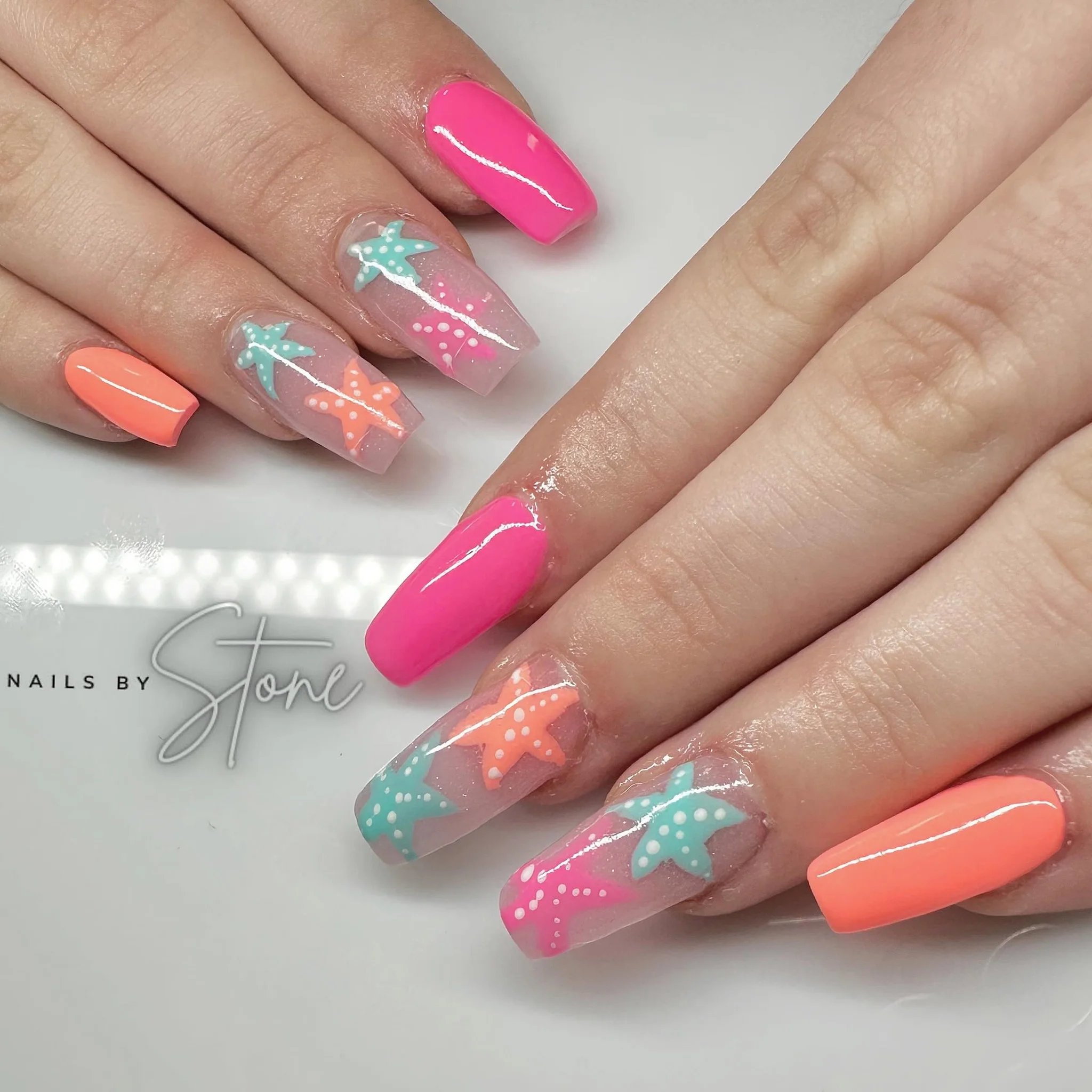 starfish summer nails 2026 Bright Neon Starfish Nails For Ultimate Summer Fun