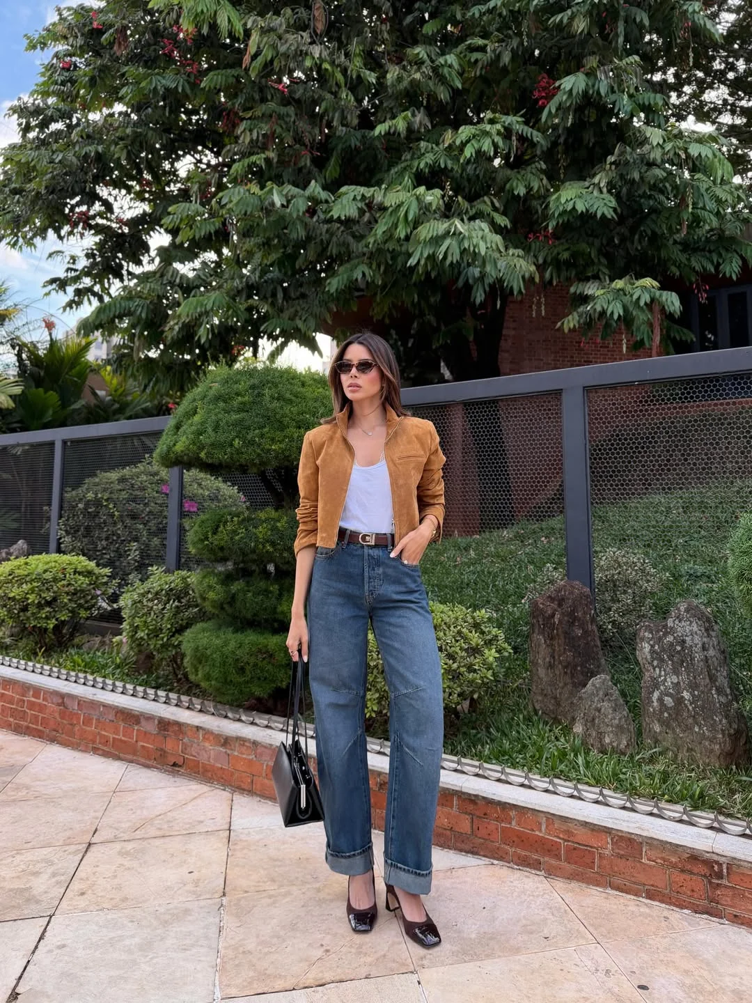 early fall outfits ideas 2026 Suede Jacket And Jeans For Effortless Weekend Style
