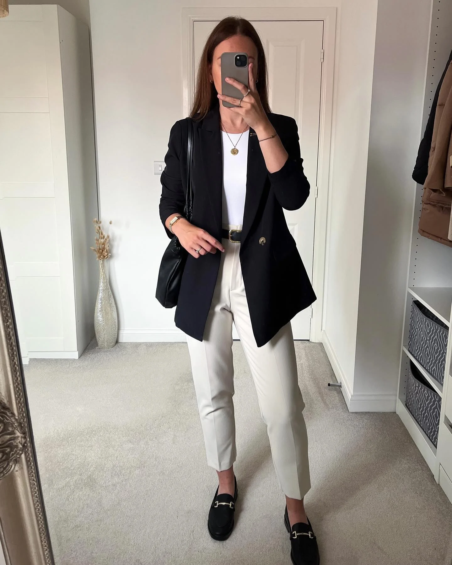fall work outfits 2026 Black Blazer And White Pants For Modern Business Elegance