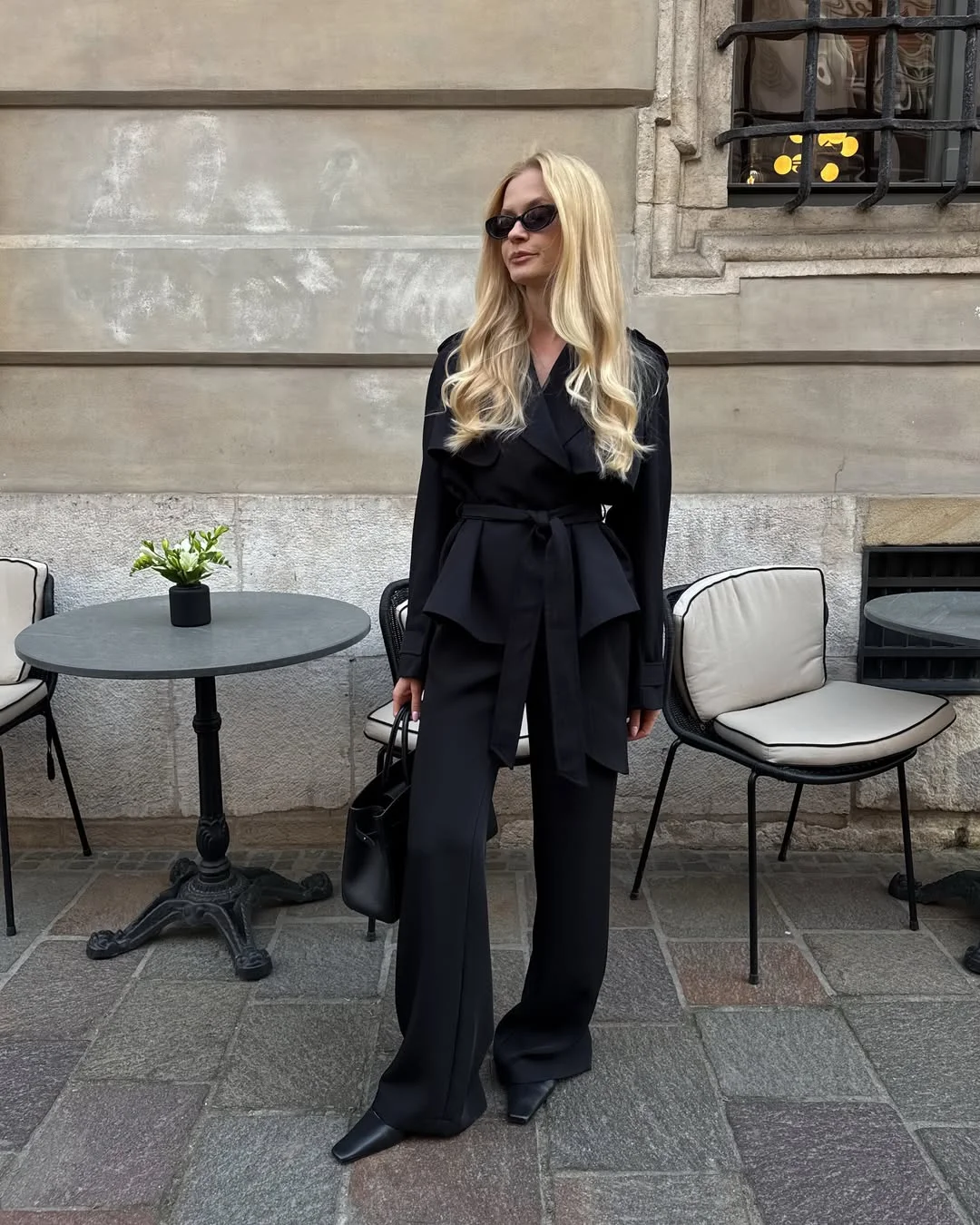 fall pants outfits 2026 All-Black Wide-Leg Tailoring With Modern Power Dressing Energy