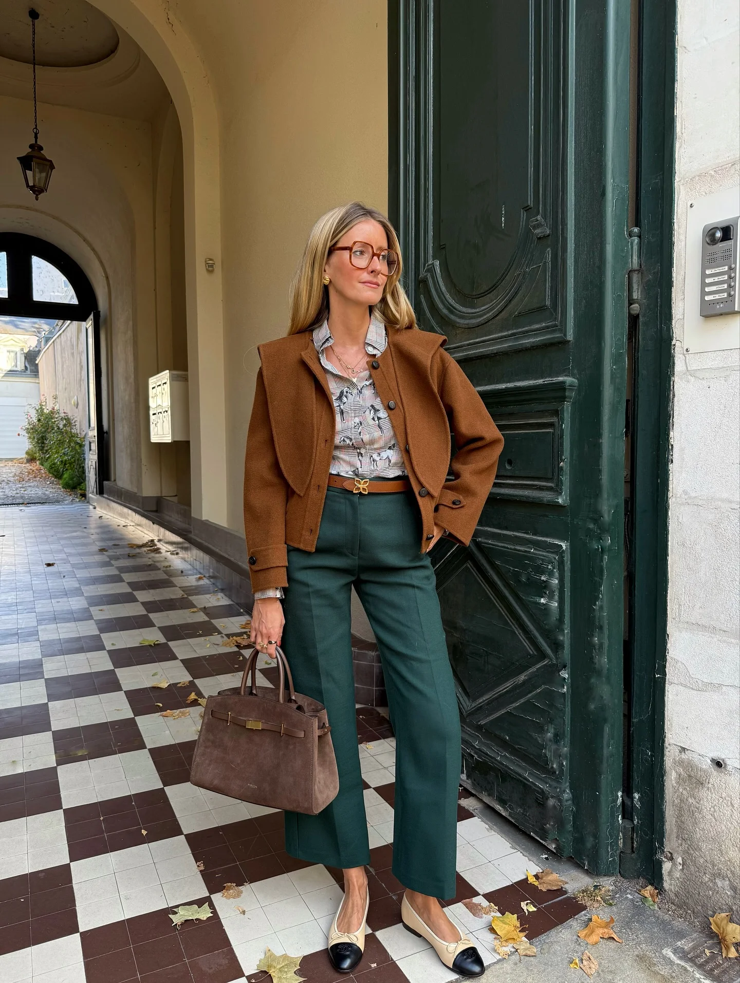 fall business casual outfits for women 2026 Rich Autumn Colors And Cropped Tailoring Done Right