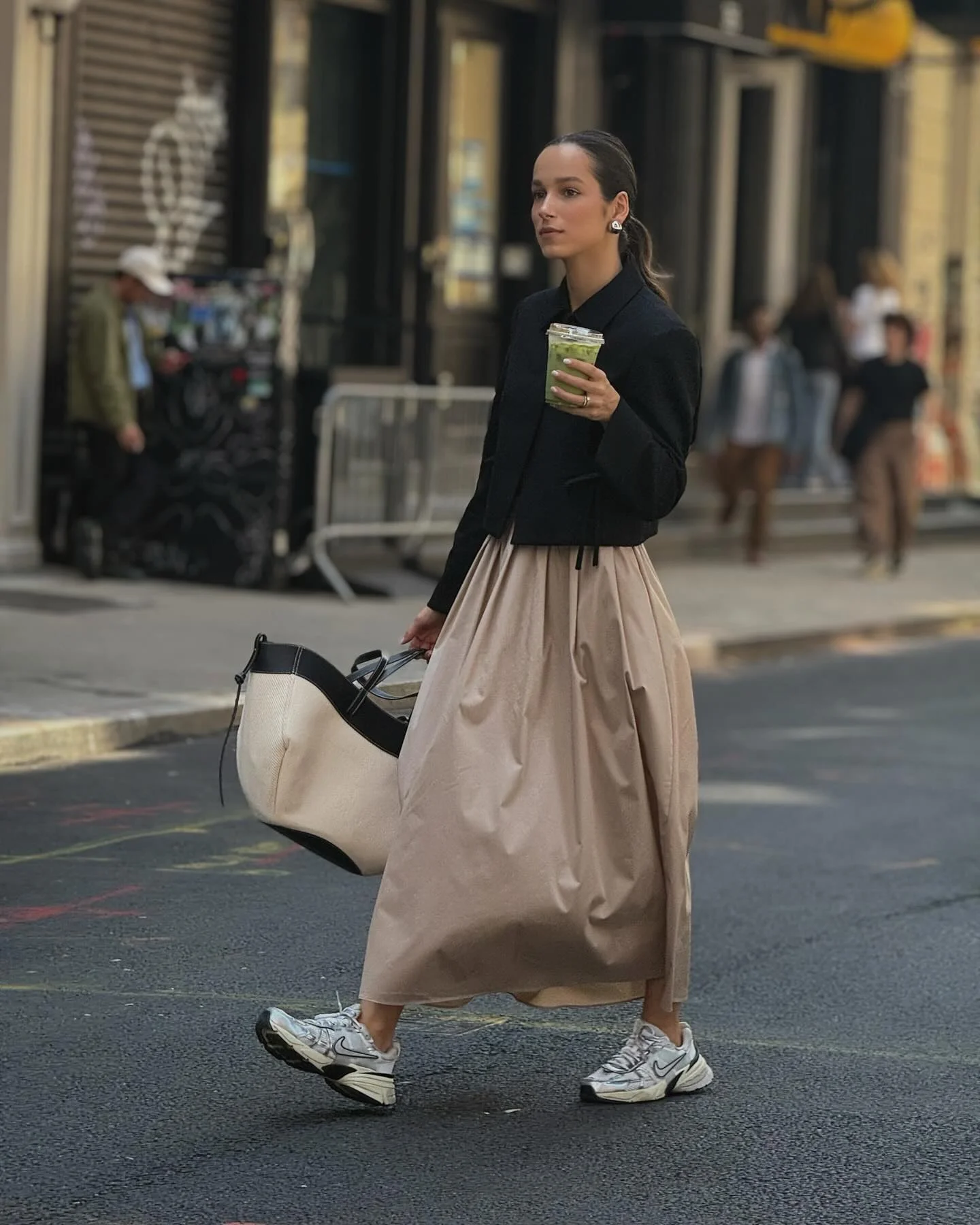 fall streetwear outfits nyc 2026 Elegant Volume With Modern Sneakers