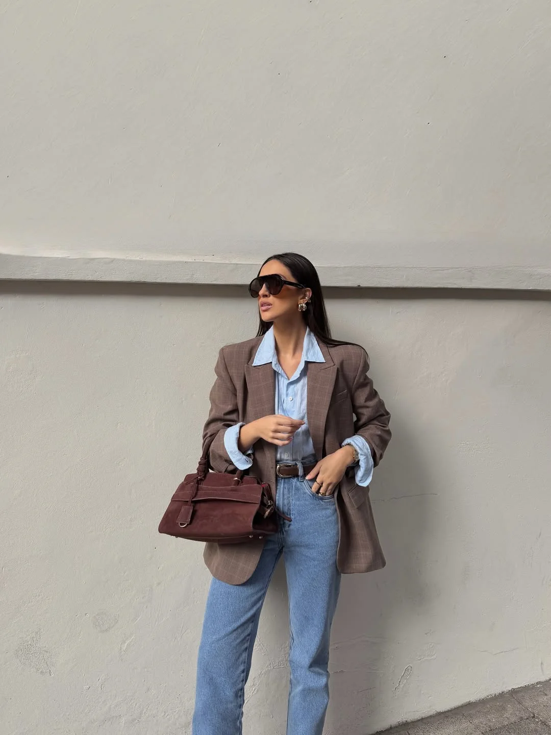 cute fall blazer outfits 2026 Relaxed Office Style With Vintage-Inspired Layers