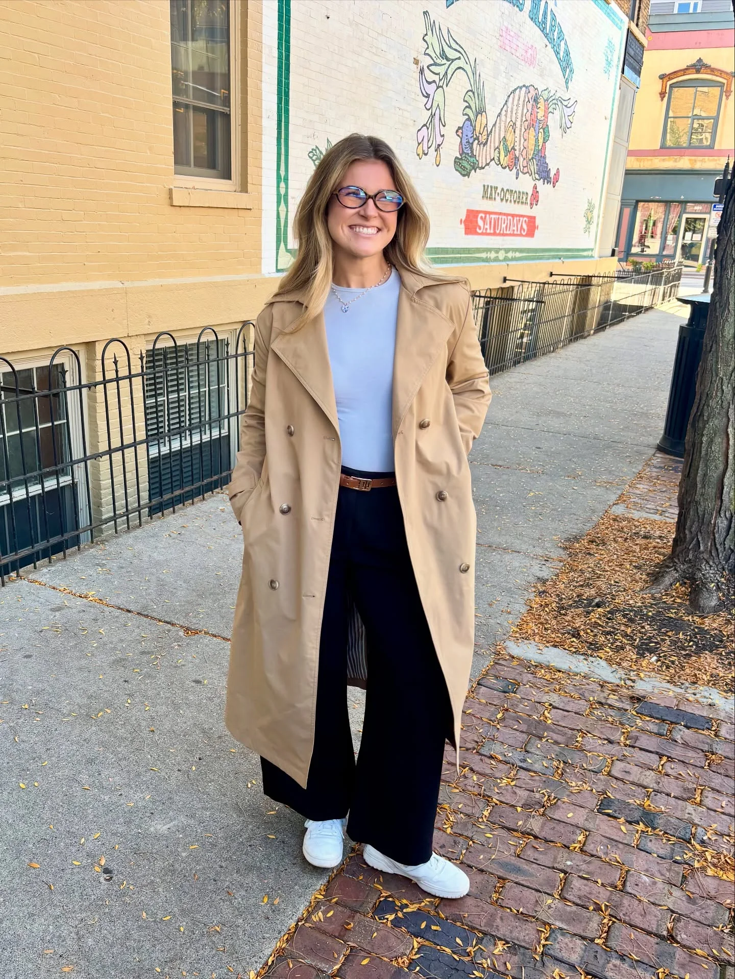 fall office outfits for women 2026 Relaxed Trench Coat Styling For Casual Office Mornings